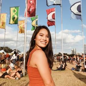 Meet your Posher, Caroline